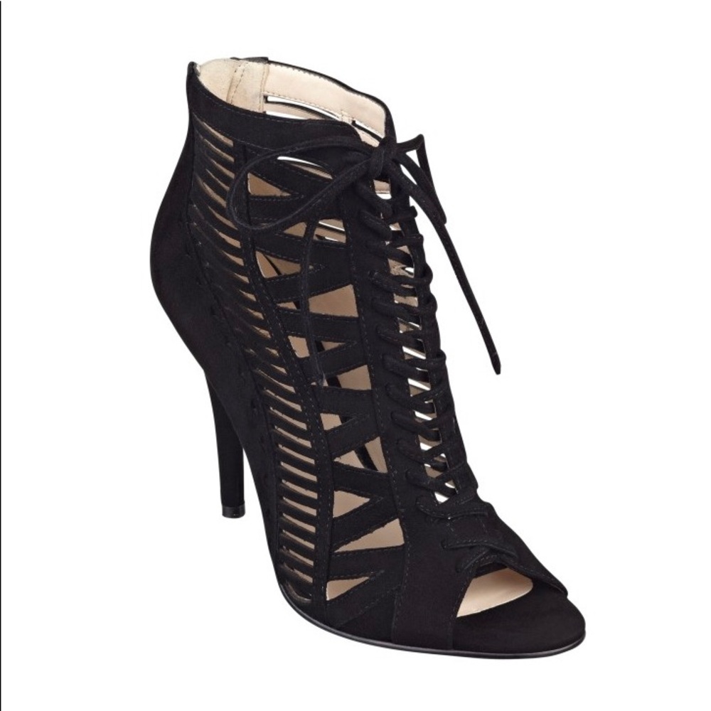 Nine West Angellica cut out heel
